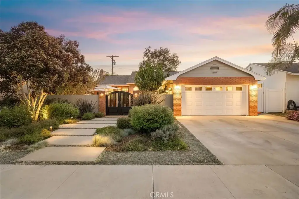 3209 Knoxville Avenue, Long Beach, CA 90808 - #1