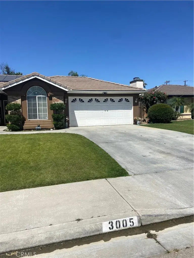 3005 Green Mountain, Bakersfield, CA 93312 - #2