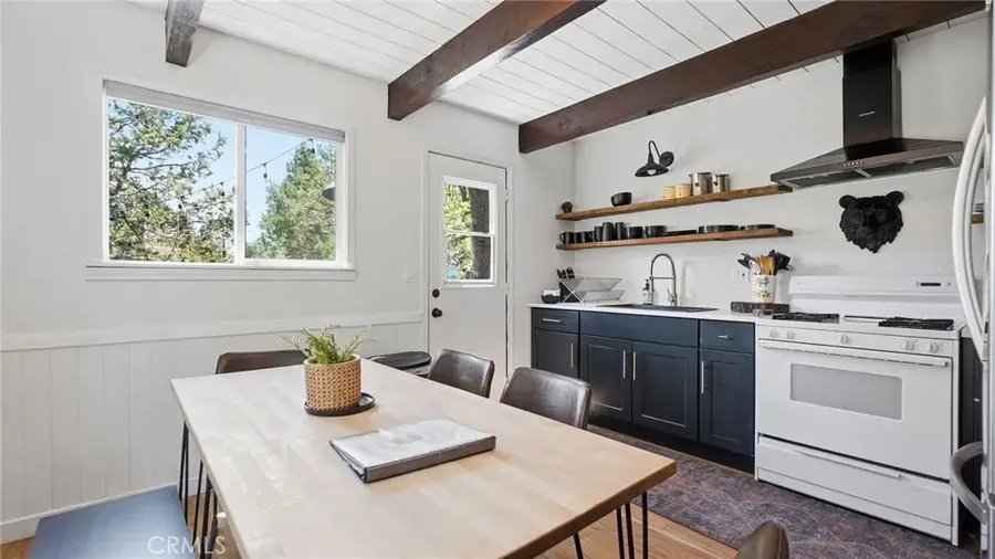 650 Santa Barbara, Sugarloaf, CA 92386 - #2