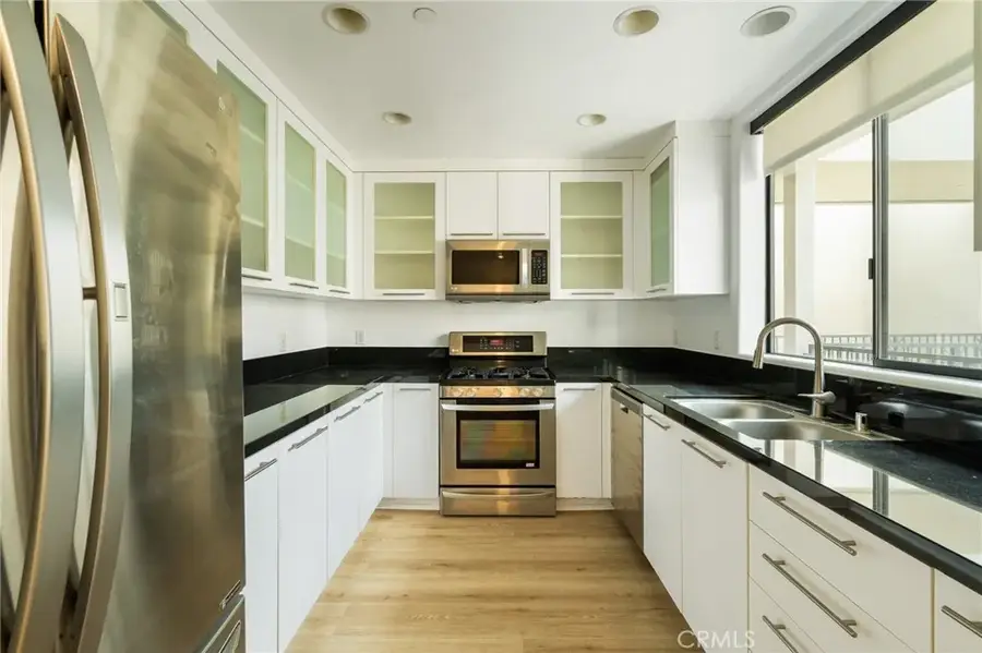 230 S Jackson #309, Glendale, CA 91205 - #2