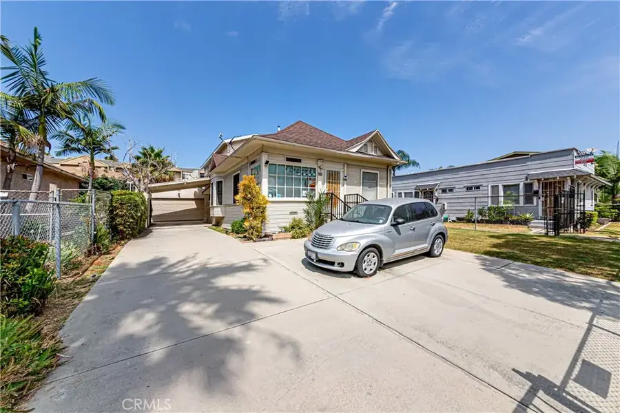 1125 Linden Avenue, Long Beach, CA 90813 - #2