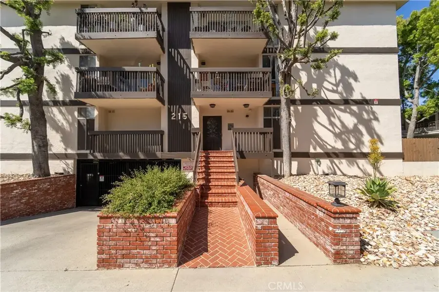 215 S Madison, Pasadena, CA 91101 - #3