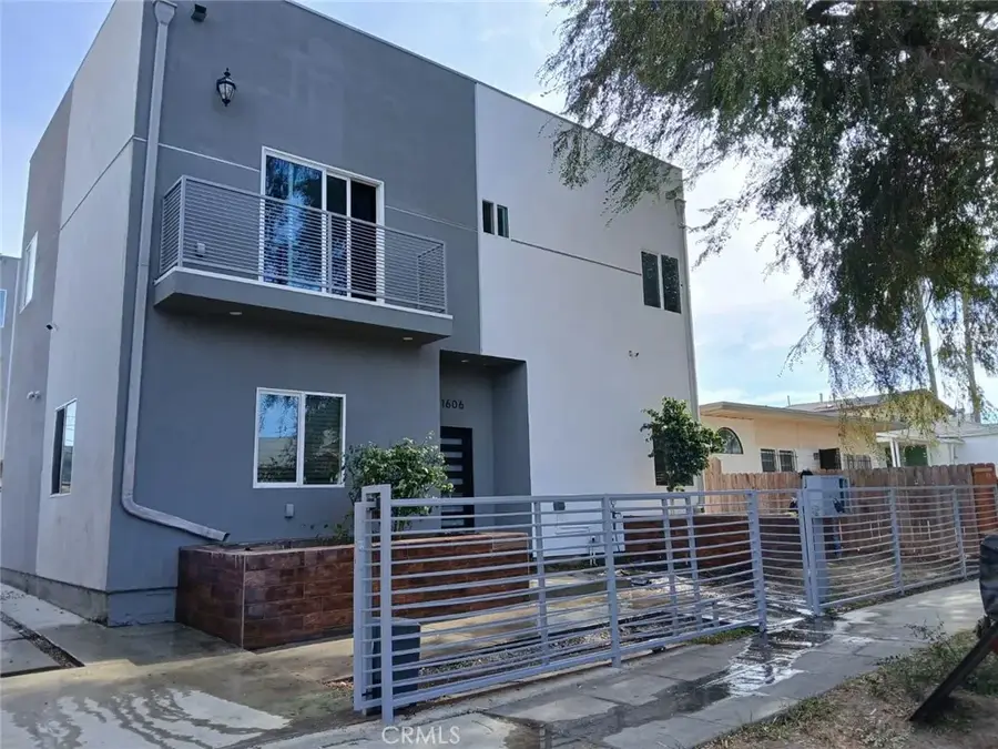 1606 W 84th Place, Los Angeles, CA 90047 - #2