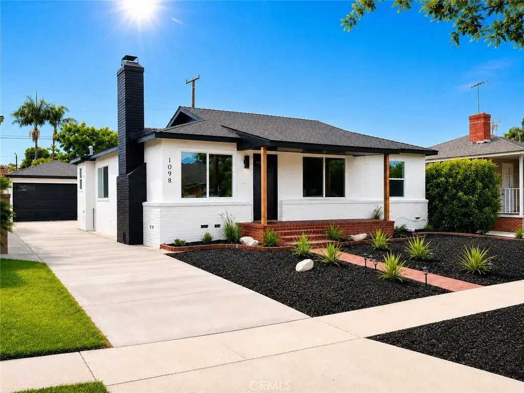 1098 E Ridgewood, Long Beach, CA 90807 - #1