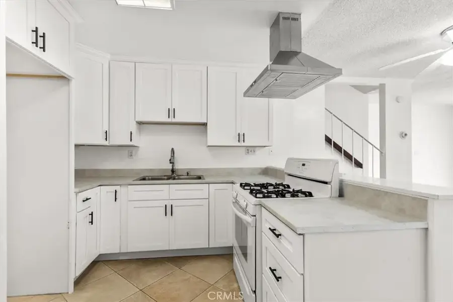 7033 Stewart And Gray Road #24, Downey, CA 90240 - #3