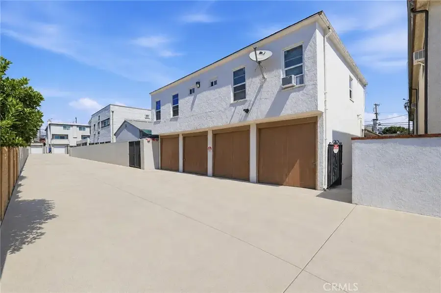 549 W 12th Street, San Pedro, CA 90731 - #2