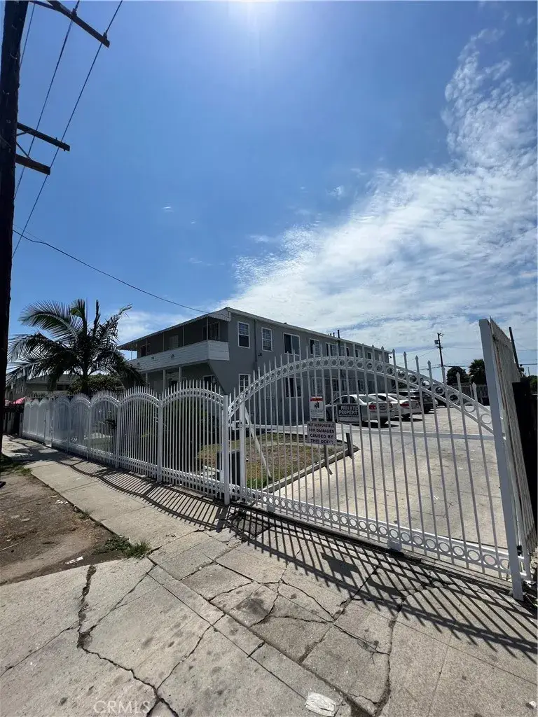 714 E 108th, Los Angeles, CA 90059 - #3