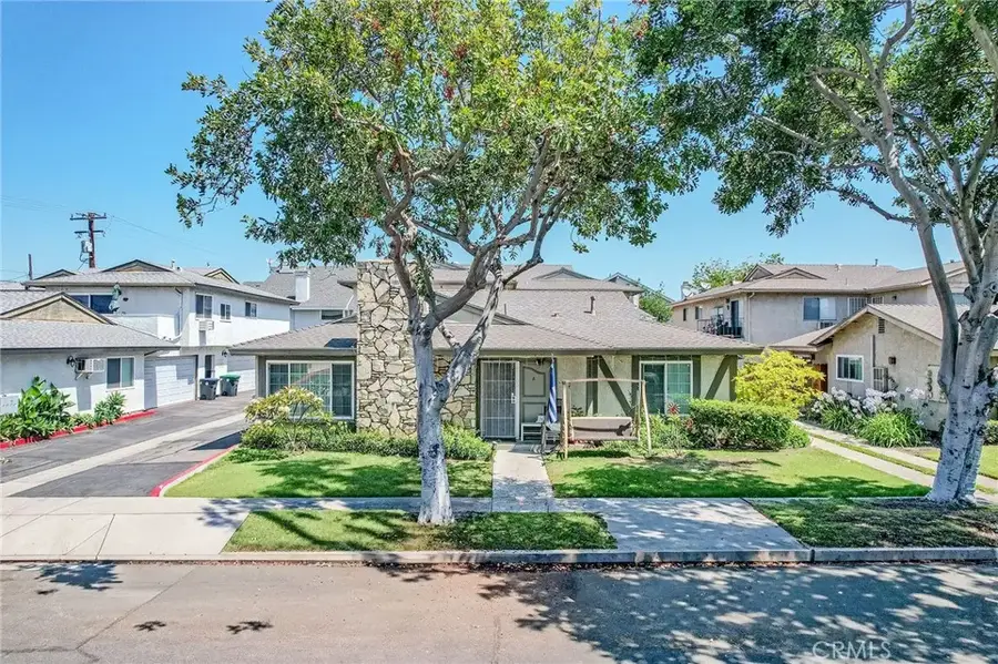 18281 Plaza Way, Tustin, CA 92780 - #2
