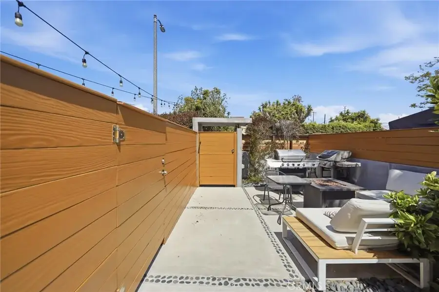 828 Indiana, Venice, CA 90291 - #2