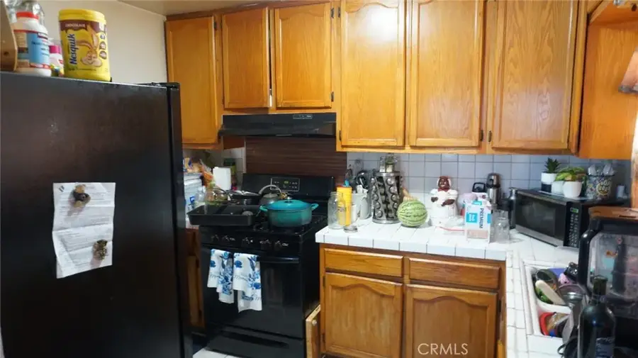 11167 S San Pedro, Los Angeles, CA 90061 - #2