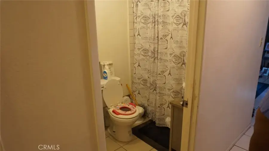 11167 S San Pedro, Los Angeles, CA 90061 - #3