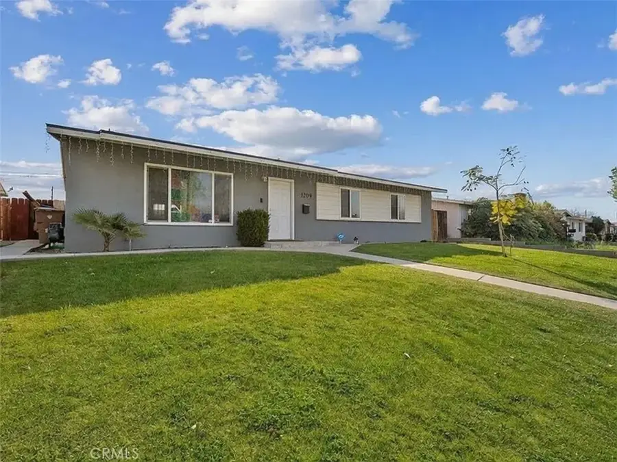3209 Idaho, Bakersfield, CA 93305 - #2