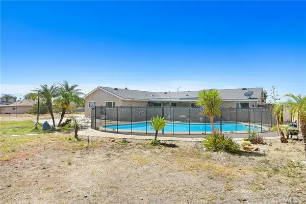 1018 W Casmalia, Rialto, CA 92377