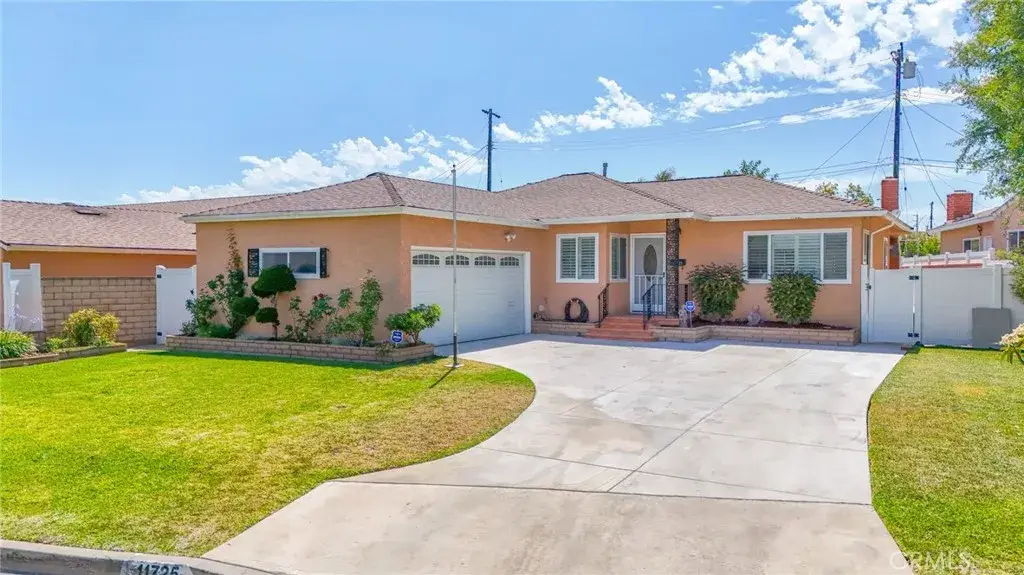 11725 Thermal Drive, La Mirada, CA 90638 - #1