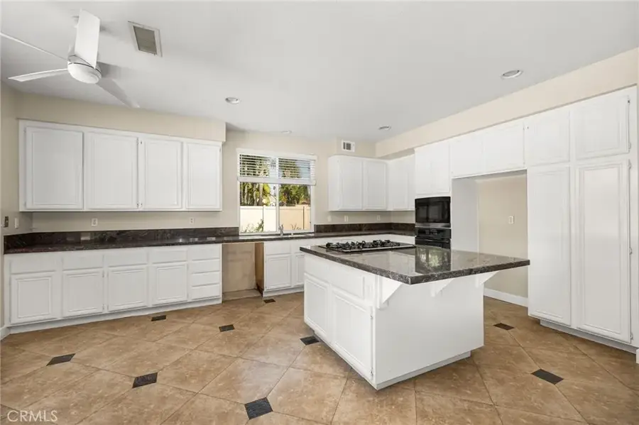 1536 Chestnut, Corona, CA 92881 - #3