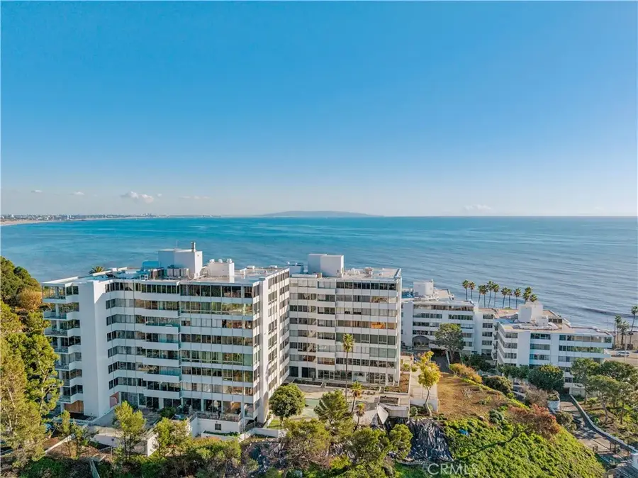17350 W Sunset, Pacific Palisades, CA 90272 - #2