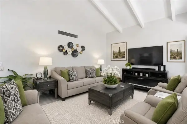 1833 S Araby #16, Palm Springs, CA 92264