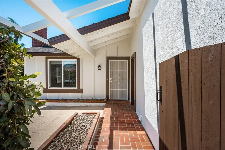 6592 Kilda Circle, Huntington Beach, CA 92647 - #3