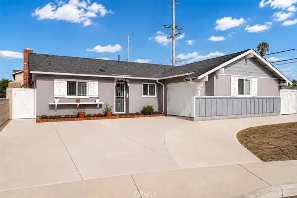17472 Waal Circle, Huntington Beach, CA 92647