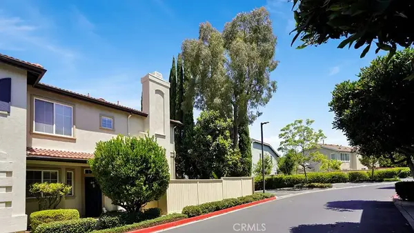 933 Somerville, Irvine, CA 92620