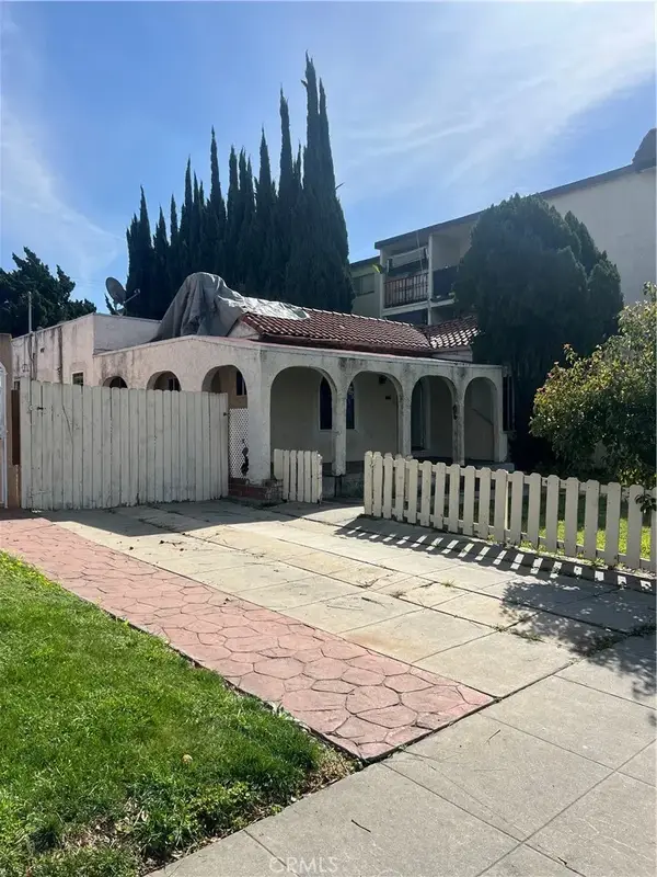 8136 Bright Avenue, Whittier, CA 90602