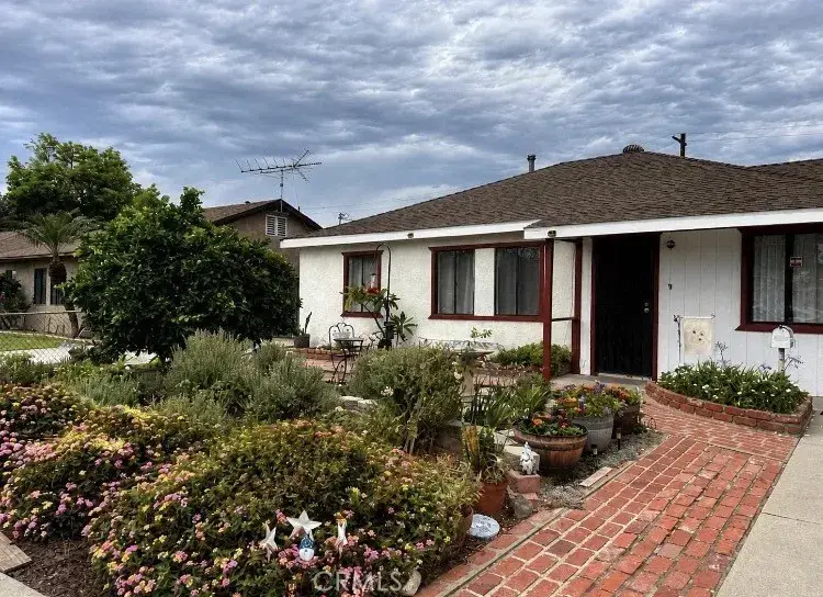 13825 Carfax Avenue, Bellflower, CA 90706 - #1