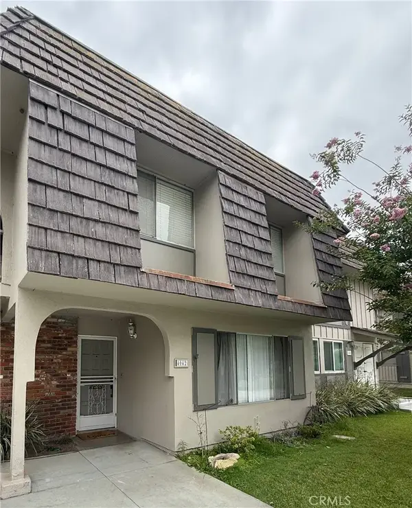 4042 Larwin, Cypress, CA 90630