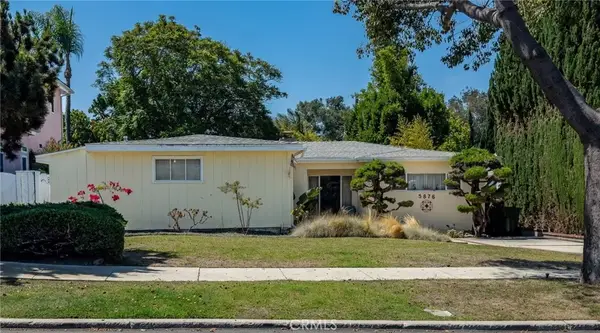 5876 W 75th, Los Angeles, CA 90045