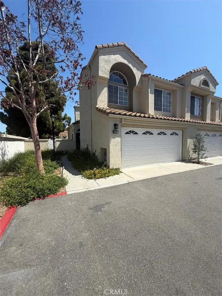 80 Almador, Irvine, CA 92614 - #1