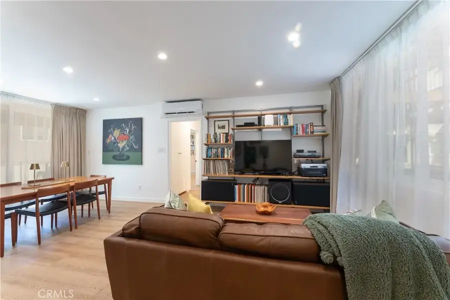 210 Grand #102, Long Beach, CA 90803 - #3