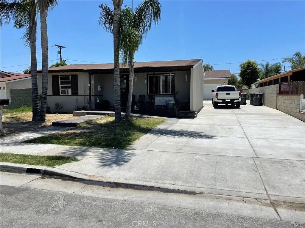 2302 W La Verne Avenue, Santa Ana, CA 92704 - #1