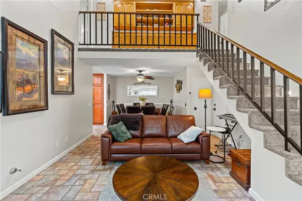 8471 E Donnybrook Cir, Anaheim Hills, CA 92808