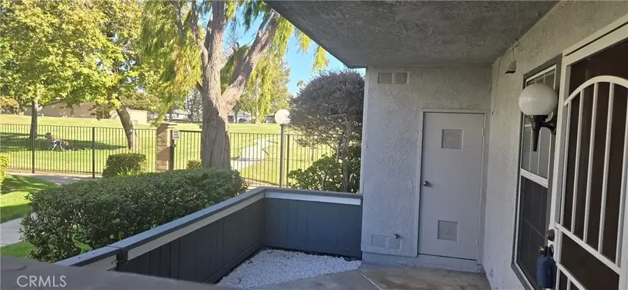 18292 Parkview Lane #104, Huntington Beach, CA 92648 - #2