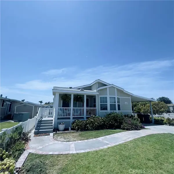 11 Pine Via, Anaheim, CA 92801