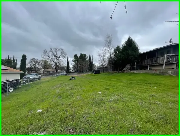 15940 Davis, Clearlake, CA 95422