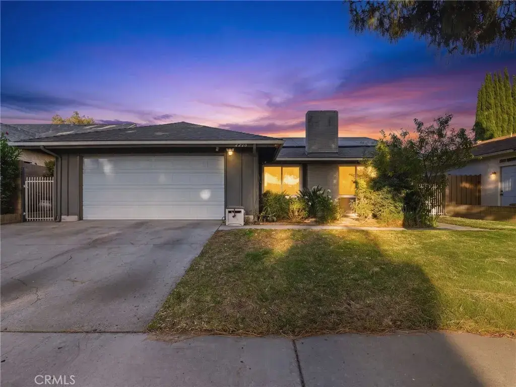2216 Sequoia, Simi Valley, CA 93063 - #1