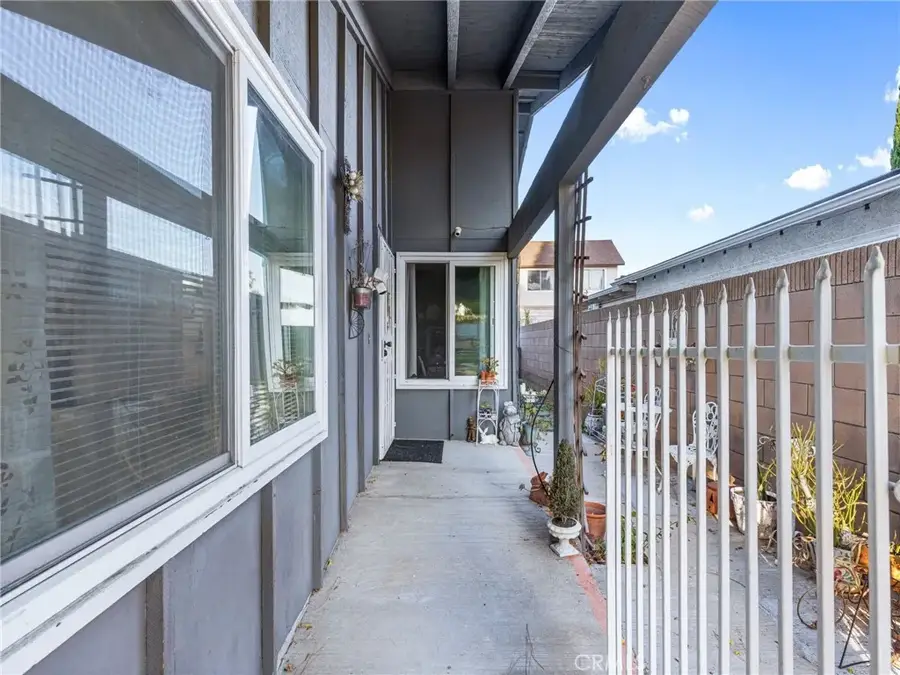 2216 Sequoia, Simi Valley, CA 93063 - #3