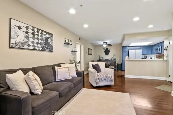 129 N Cross Creek Road North #B, Orange, CA 92869