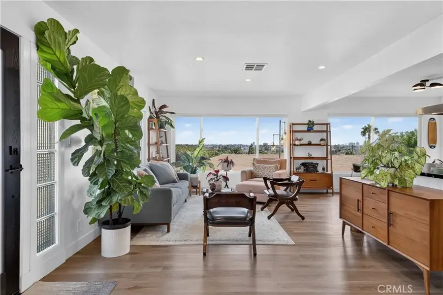2043 Raymond, Signal Hill, CA 90755 - #3