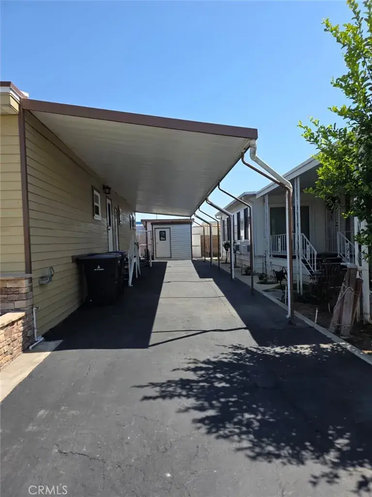1560 Massachusetts #21, Riverside, CA 92507 - #3