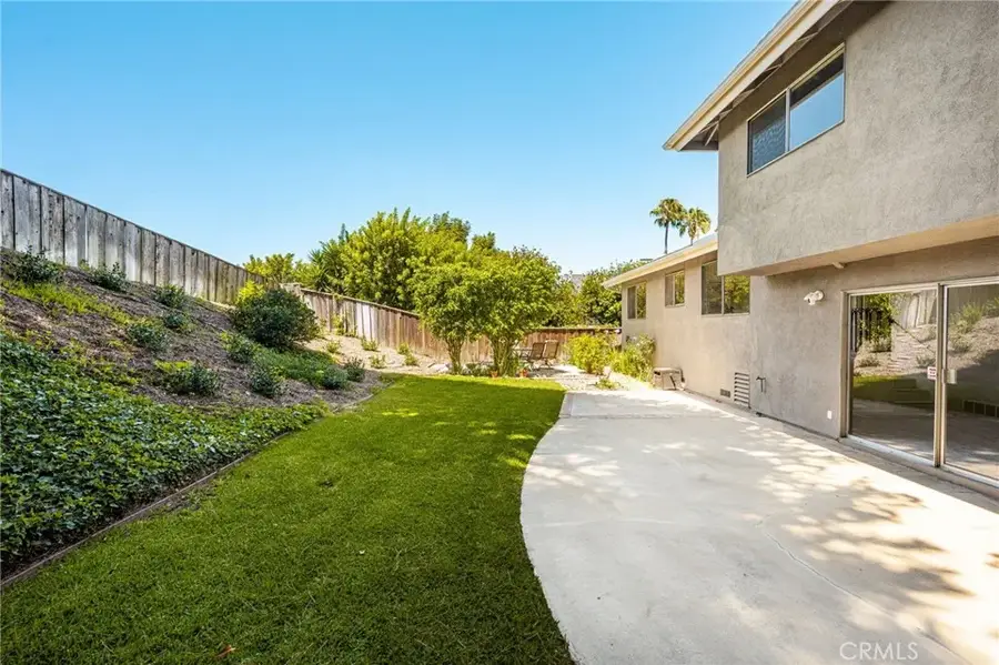 1877 Swan Circle, Costa Mesa, CA 92626 - #3