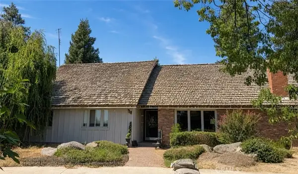 718 E Myer, Exeter, CA 93221