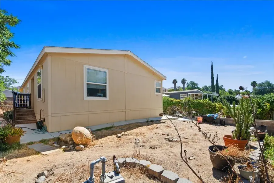 32490 Crescent Avenue, Lake Elsinore, CA 92530 - #2