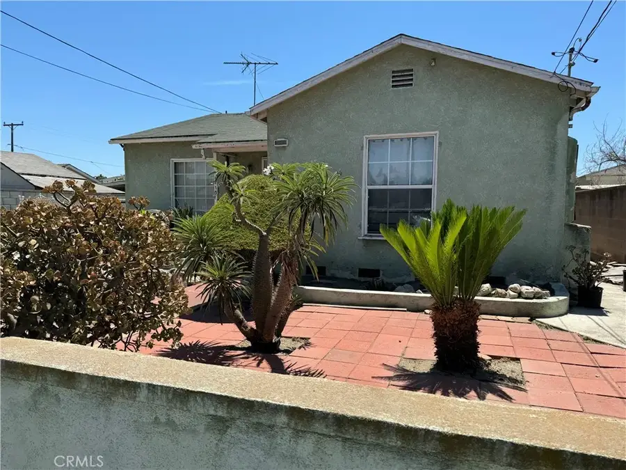 1418 W Burnett, Long Beach, CA 90810 - #2