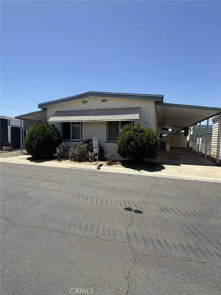 11250 Beach Blvd Spc 44, Stanton, CA 90680 - #1