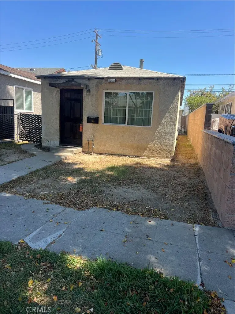 2114 Cowlin, Commerce, CA 90040 - #1