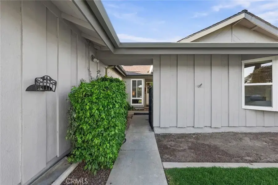 970 Cheyenne, Costa Mesa, CA 92626 - #3