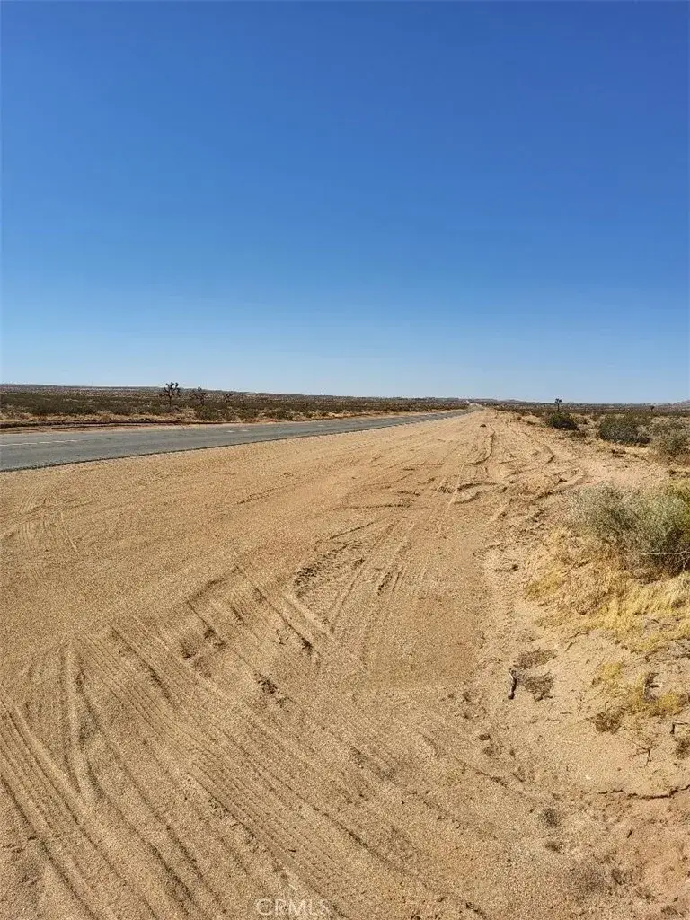 247 E Avenue M, North Antelope Valley, CA 93535 - #2
