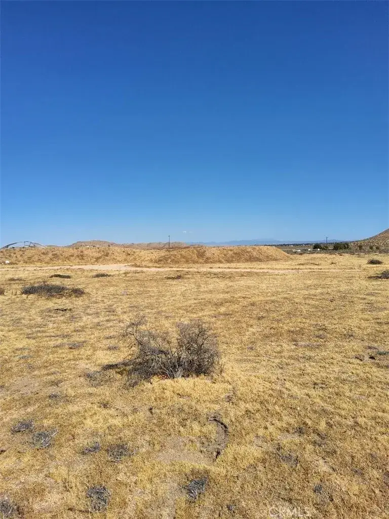255 W Avenue N, Palmdale, CA 93551 - #1