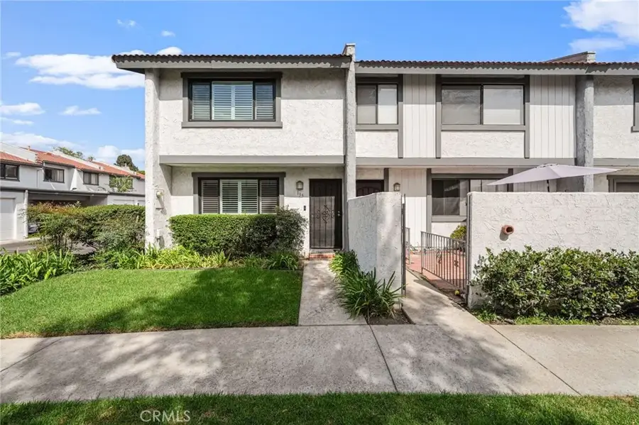1910 W Palmyra #135, Orange, CA 92868 - #2